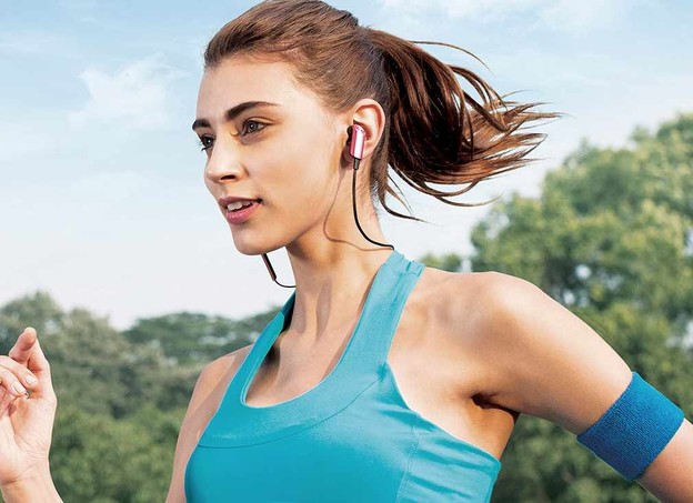 VIDEO: Huawei TalkBand N1 za glazbu i fitness VIDEO: Huawei TalkBand N1 za glazbu i fitness