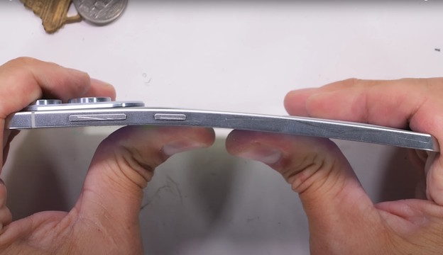 VIDEO: Jerry se iživljava na Galaxy S25 Edge telefonu VIDEO: Jerry se iživljava na Galaxy S25 Edge telefonu