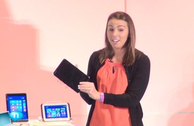 VIDEO: Microsoft pokazao 8-inčni Lenovo Mix tablet VIDEO: Microsoft pokazao 8-inčni Lenovo Mix tablet