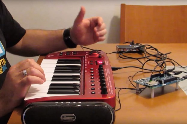 VIDEO: Napravite si sintesajzer na Intel Edison platformi VIDEO: Napravite si sintesajzer na Intel Edison platformi