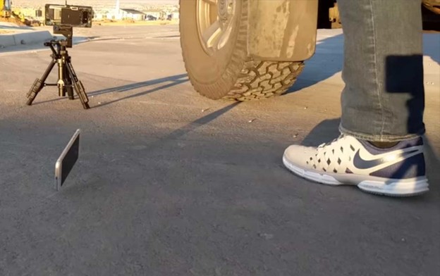VIDEO: Posljedice pada iPhonea 8 sa superstaklom VIDEO: Posljedice pada iPhonea 8 sa superstaklom