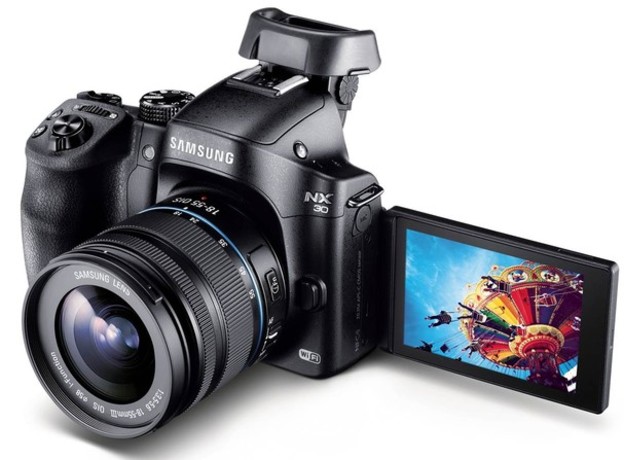 VIDEO: Samsung Smart Camera NX30