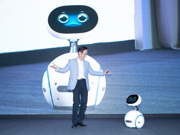 VIDEO: Zenbo je pametan mali kućni robot