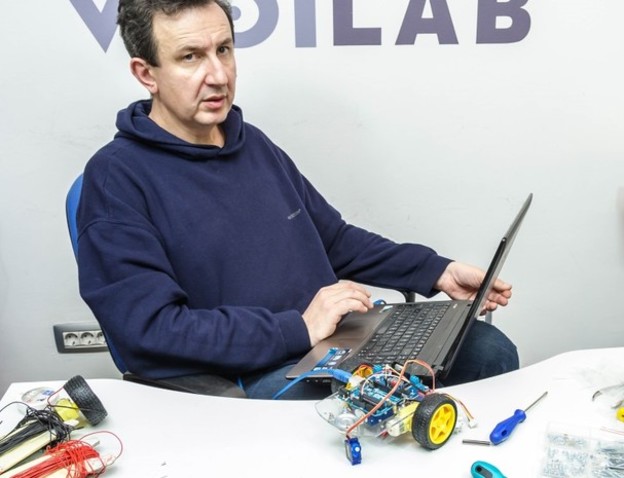 VIDI 240: Mala škola izrade robota VIDI 240: Mala škola izrade robota