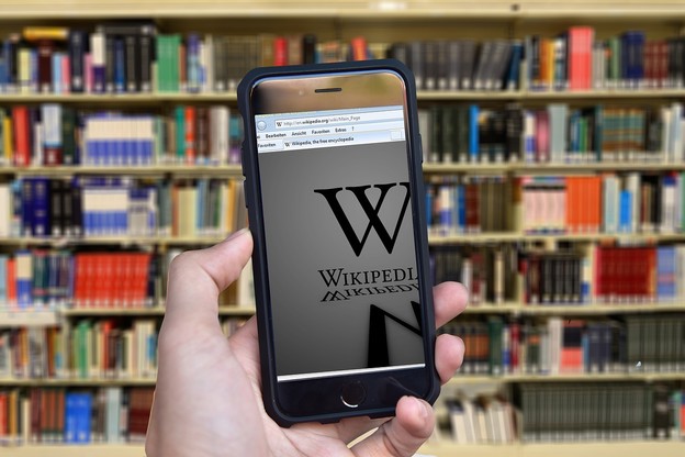 Wikipedia ne zna da ju YouTube koristi za provjere činjenica Wikipedia ne zna da ju YouTube koristi za provjere činjenica