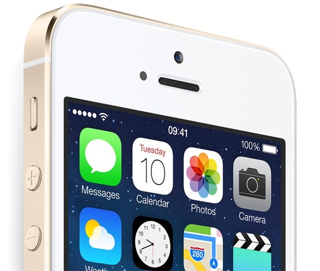 Zlatni iPhone 5S rasprodan u Apple Storeu