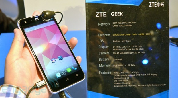 ZTE-ov Clover Trail+ mobitel neobičnog imena ZTE-ov Clover Trail+ mobitel neobičnog imena