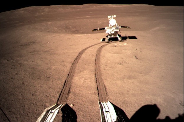 Kineski rover otkrio misteroizne minerale na Mjesecu