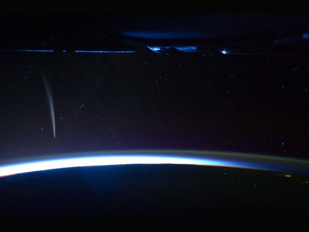 Spektakularni video kometa Lovejoy Spektakularni video kometa Lovejoy