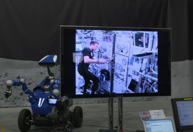 VIDEO: Astronaut s ISS-a vozi rover na Zemlji VIDEO: Astronaut s ISS-a vozi rover na Zemlji