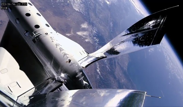 VIDEO: Virgin Galactic doveo prvu putnicu do ruba svemira