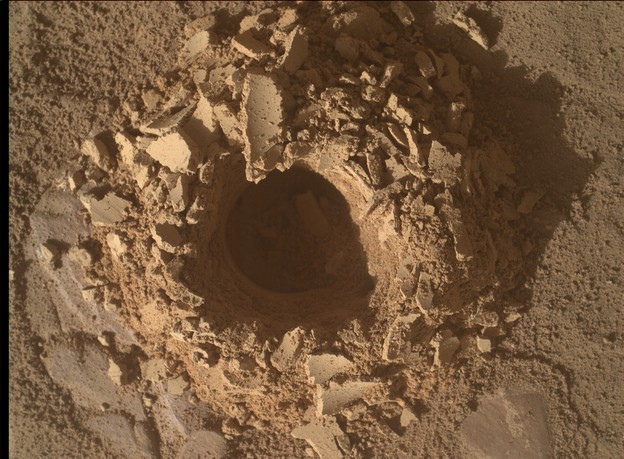 Curiosity snimio ostatke mulja na Marsu Curiosity snimio ostatke mulja na Marsu
