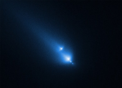 Hubble neočekivano uhvatio raspad kometa