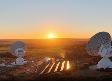 Praćenje satelita brzinom svjetlosti