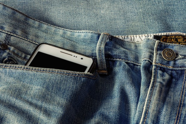 Punite telefon u džepu novom bežičnom tehnologijom Punite telefon u džepu novom bežičnom tehnologijom