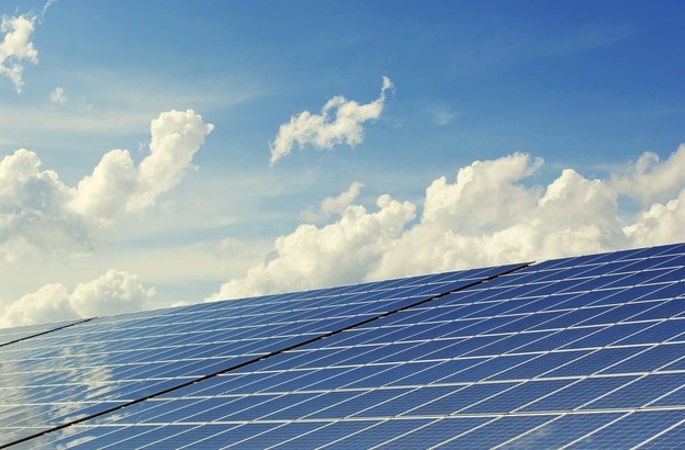 Solarne farme na moru za čistu energiju Solarne farme na moru za čistu energiju