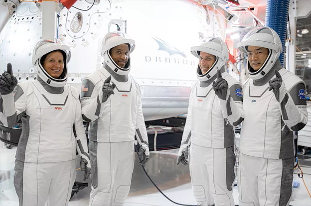 SpaceX mijenja dva motora za iduće lansiranje astronauta SpaceX mijenja dva motora za iduće lansiranje astronauta