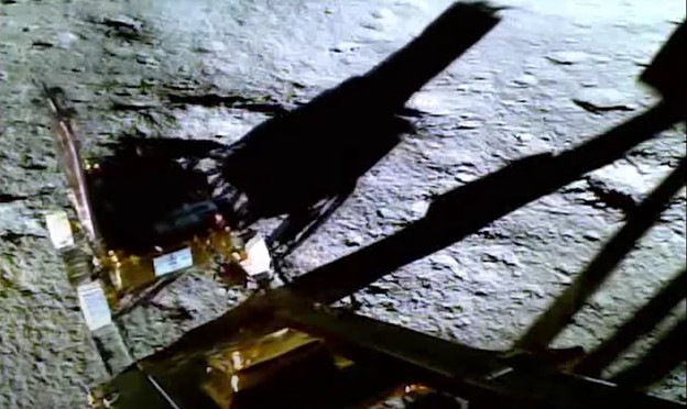 VIDEO: Indijski rover sišao na površinu Mjeseca