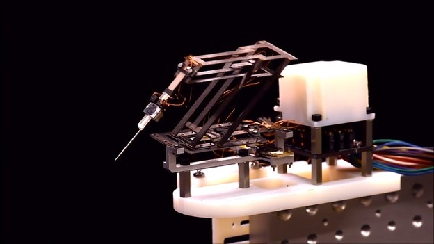 VIDEO: Kirurški mini robot Harvarda i Sonya