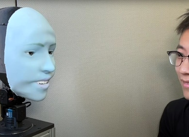 VIDEO: Robot prepoznaje smiješak prije nego se nasmiješite