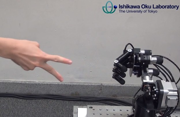 VIDEO: Robot uvijek pobjeđuje u kamen-škare-papir igri VIDEO: Robot uvijek pobjeđuje u kamen-škare-papir igri