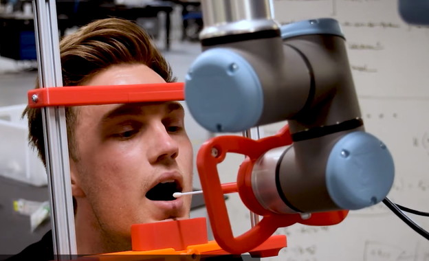 VIDEO: Robot uzima briseve za koronavirus VIDEO: Robot uzima briseve za koronavirus