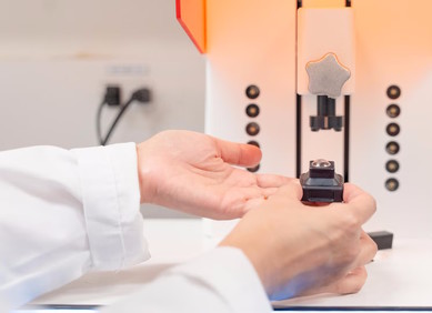 3D printanje kontaktnih leća za 20 minuta