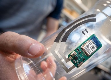 Naljepnica za čašu omogućuje praćenje zdravlja